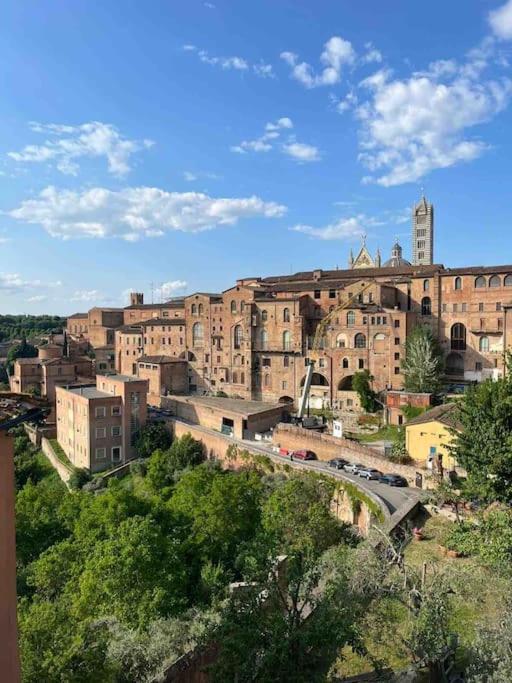 Appartamento A Due Passi Dal Duomo سيينا المظهر الخارجي الصورة