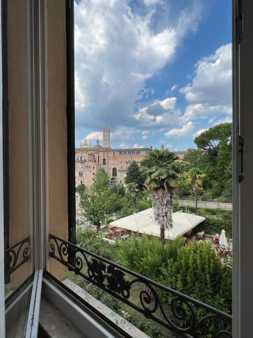 Appartamento A Due Passi Dal Duomo سيينا المظهر الخارجي الصورة